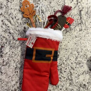 Christmas themed baking kitchen set